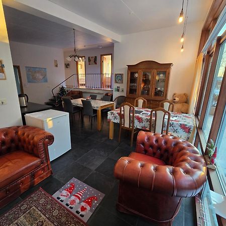 Spoi Guesthouse Хвольсвёдлюр Экстерьер фото