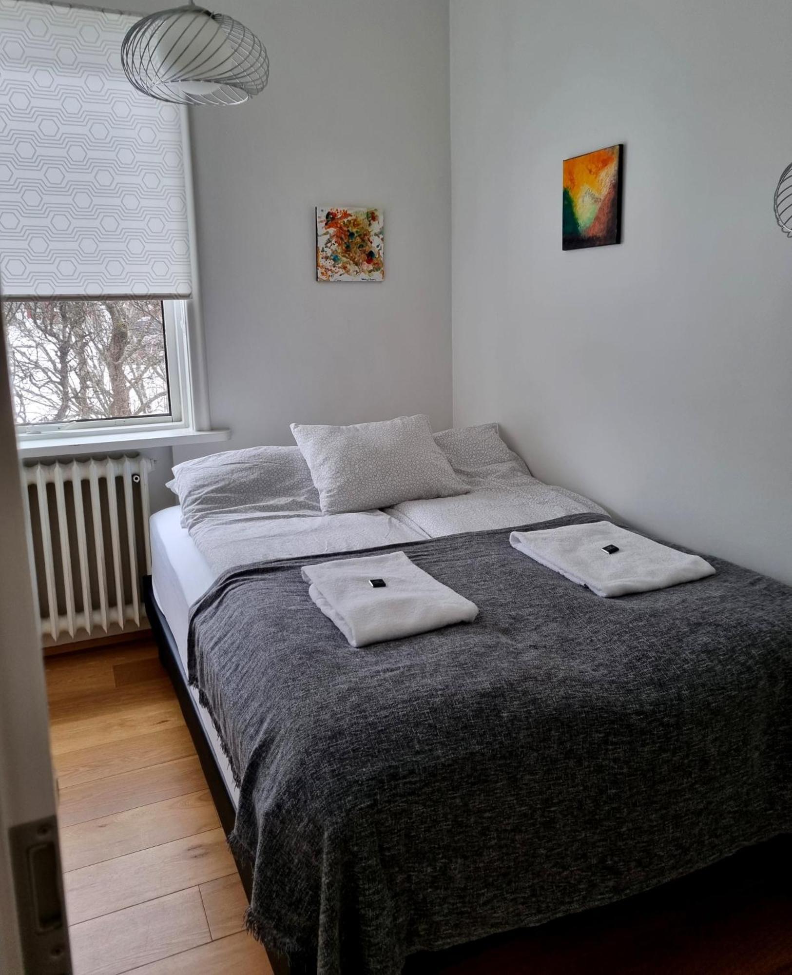 Spoi Guesthouse Хвольсвёдлюр Экстерьер фото