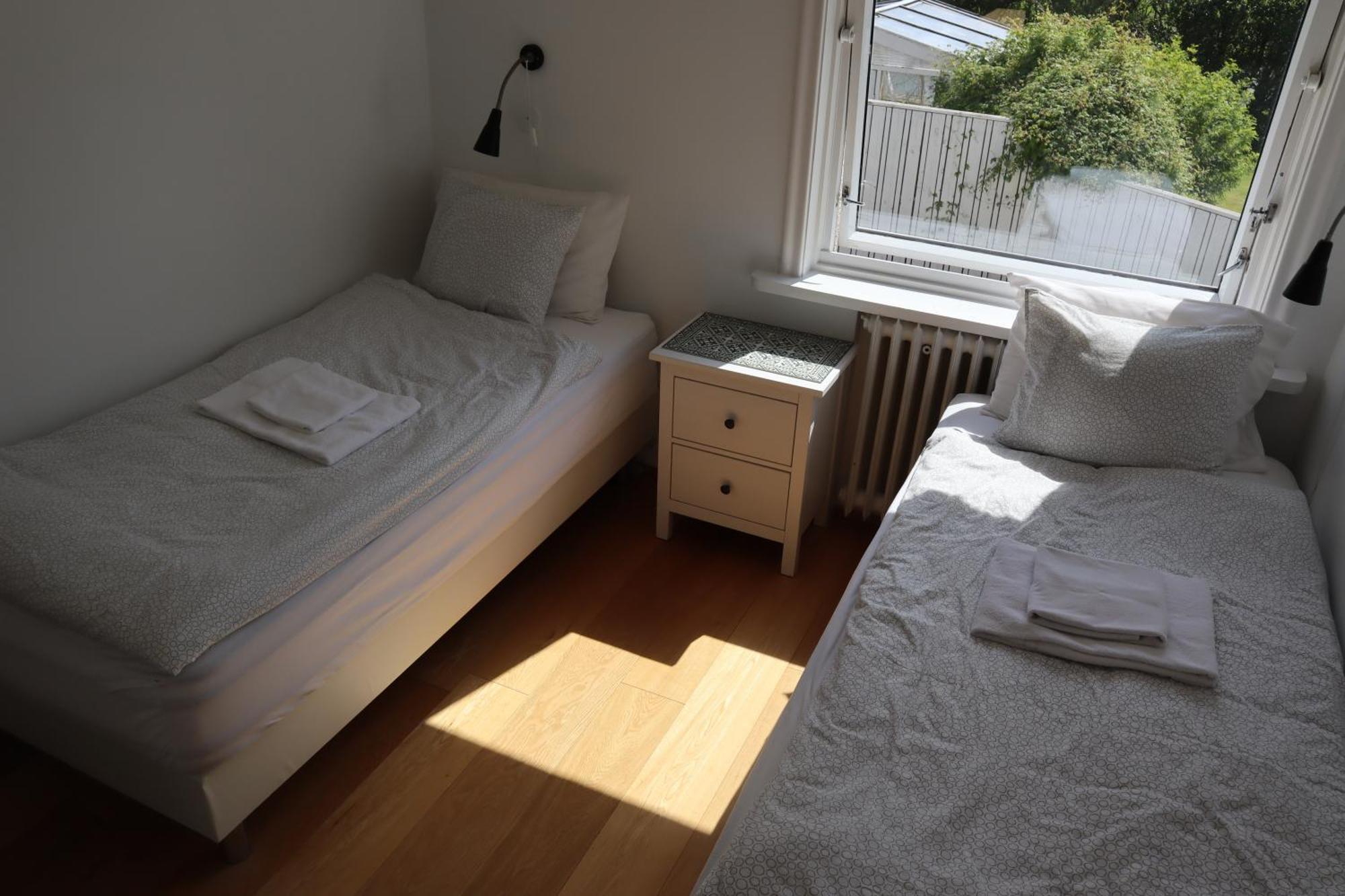 Spoi Guesthouse Хвольсвёдлюр Экстерьер фото