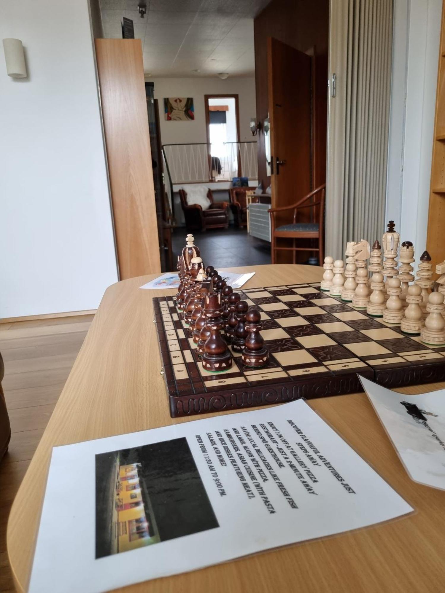 Spoi Guesthouse Хвольсвёдлюр Экстерьер фото